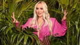 Die meisten Menschen kennen Cora Schumacher vor allem als Ehefrau von Formel-1-Star Ralf Schumacher. Das soll sich bald ändern: "Ich wurde in der Vergangenheit kleingehalten und fremdbestimmt. Im Dschungel kann ich zeigen, wer ich bin", sagt die 47-Jährige, die selbst auch im Rennsport Karriere machte. Der Dschungel soll für sie ein Neuanfang sein.