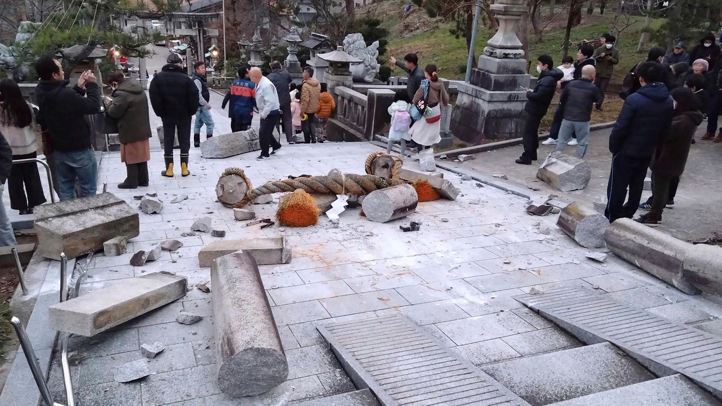 Japan: Behörden Warnen Nach Starkem Erdbeben Vor Tsunami | STERN.de