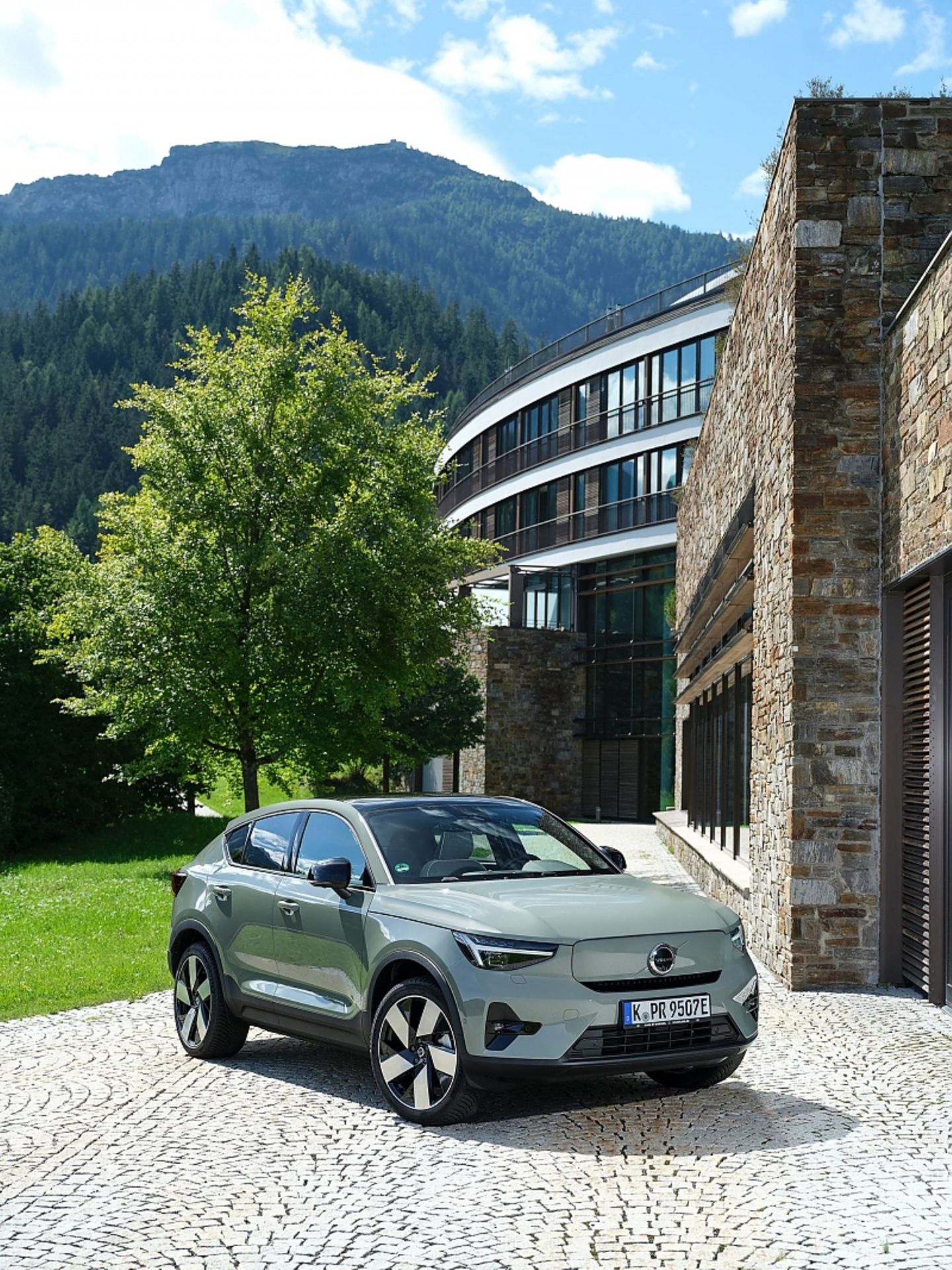 Volvo C40 Recharge Pure Electric Single Motor Extended Range MJ 
2024