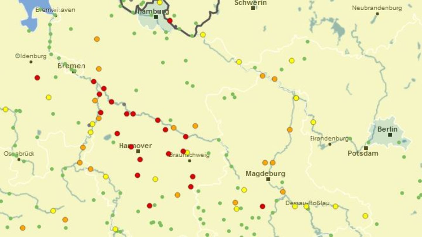 Eine Karte zeigt die Pegelstände beim Hochwasser in Niedersachsen