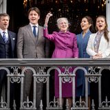 Damit hatte wohl kaum einer gerechnet: Bei ihrer Silvester-Ansprache hat die dänische Königin Margrethe überraschend ihre Abdankung angekündigt. Schon am 14. Januar soll ihr ältester Sohn Kronprinz Frederik sie ablösen und zum König berufen werden. Damit steht ihm, seiner Frau Mary und den Kindern Prinz Christian, Prinzessin Isabella, Prinz Vincent und Prinzessin Josephine eine große Veränderung und Herausforderungen bevor.