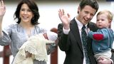 Das Paar hat vier Kinder: 2005 kommt Kronprinz Christian zur Welt, 2007 folgt seine Schwester Prinzessin Isabella.