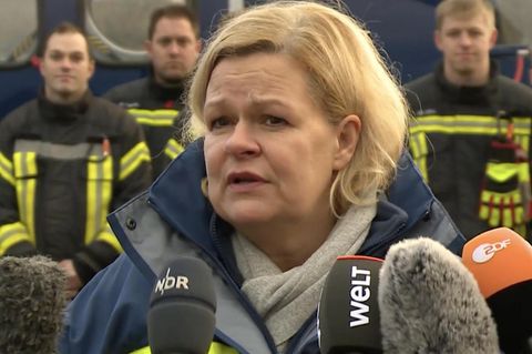 Hochwasser-Gefahr in Oldenburg – Ministerin Faeser bedankt sich bei Einsatzkräften