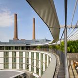 Aussicht auf das VW-Werk vom Hotel-Balkon