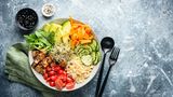 Immunstärkende Buddha Bowl mit selbstgemachtem Kimchi