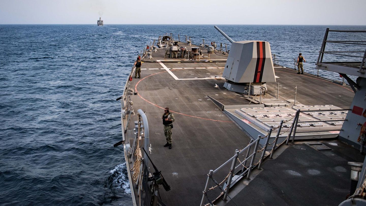 Nahost: USA machen Huthi-Miliz für erneute Schüsse auf Frachtschiff im Roten Meer verantwortlich