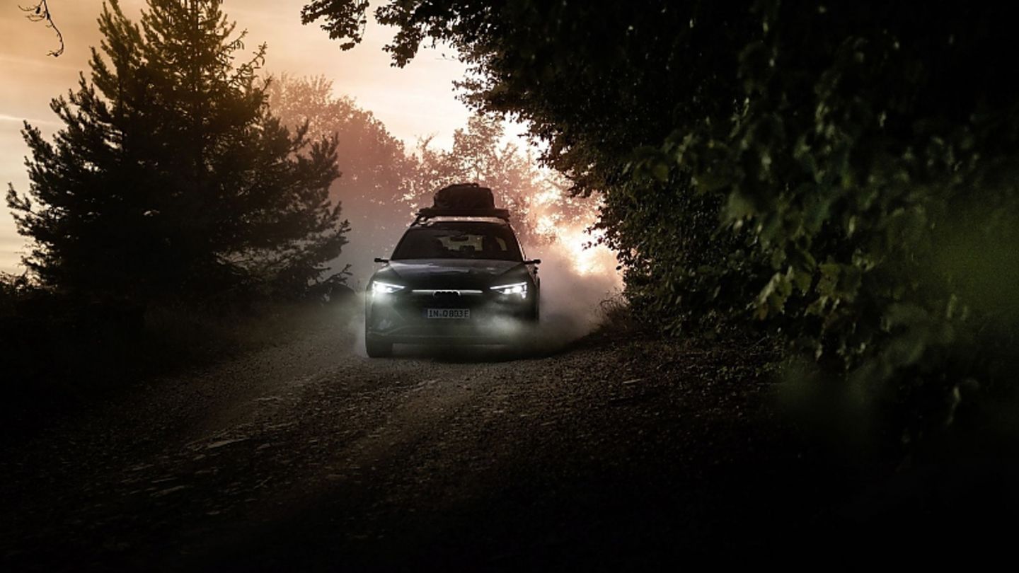 Driving report: Audi Q8 e-tron edition Dakar: Raise your leg