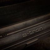 Audi Q8 e-tron edition Dakar