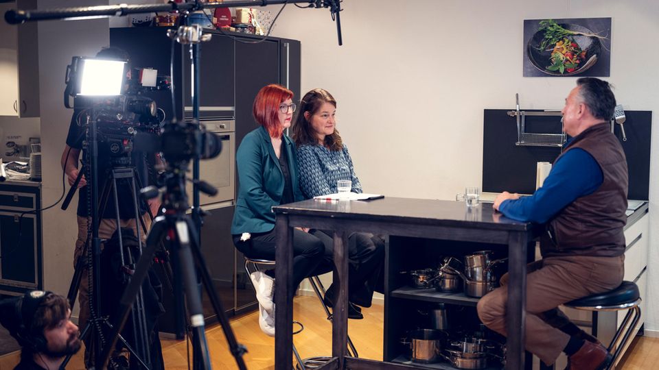 Tina Kaiser und Birte Meier im Gespräch mit Frank Heppner