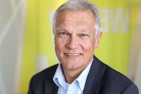 Prof. Manuel Frondel, 59, zählt zu den einflussreichsten, aber auch umstrittensten Ökonomen der Republik. Er leitet beim RWI den Kompetenzbereich "Umwelt und Ressourcen" und hat jüngst eine Studie zum Energiemarkt erstellt.