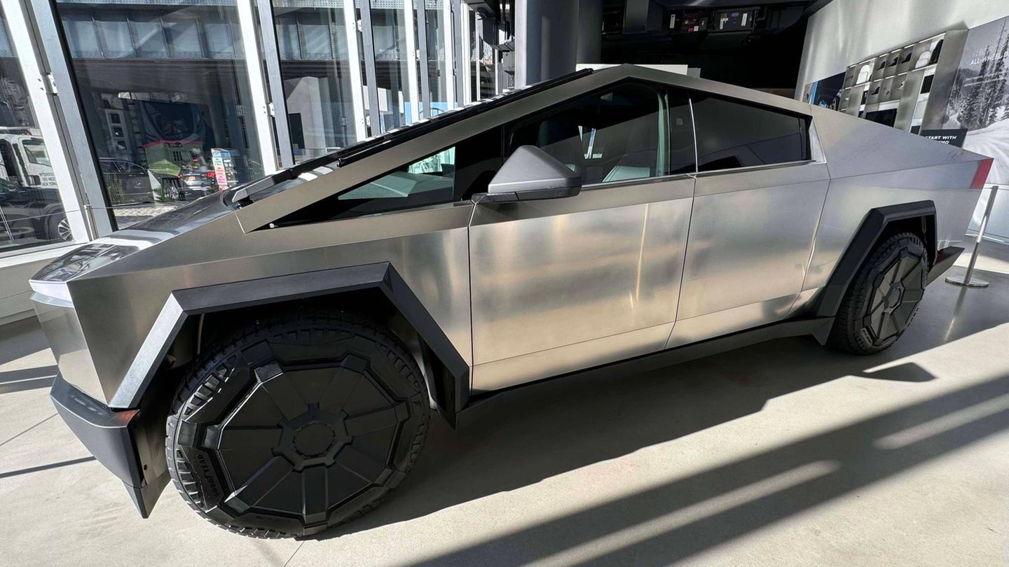 Tesla Cybertruck