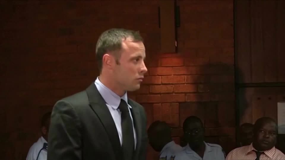 Video: Südafrika: Ex-Sprintstar Pistorius auf Bewährung aus Haft entlassen Video: Südafrika: Ex-Sprintstar Pistorius auf Bewährung aus Haft entlassen