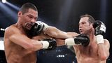 Comeback: Elf Jahre nach seiner Niederlage gegen US-Boxer Virgil Hill forderte Henry Maske seinen einstigen Bezwinger erneut heraus. Am 31. März 2007 sahen knapp 16 Millionen TV-Zuschauer dabei zu, wie er Hill in der Münchner Olympiahalle bezwang. Der Amerikaner soll damals 1,2 Millionen Euro erhalten haben, Maske 1,5 Millionen Euro. 