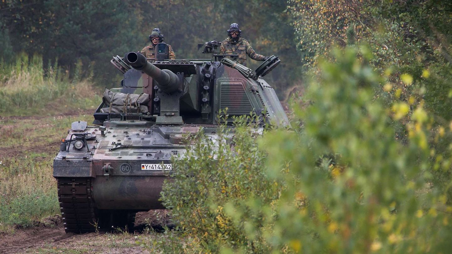 Panzerhaubitze PzH