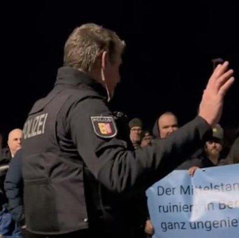Robert Habeck: Polizist scheitert mit Gesprächsangebot