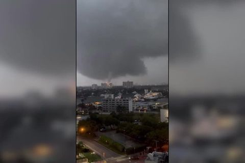 Video: Gewaltiger Tornado zieht über Südflorida hinweg