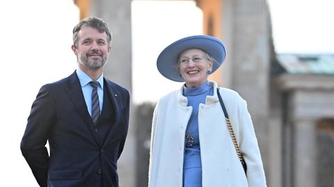 Frederik von Dänemark und Königin Margrethe II. von Dänemark bei einem Besuch in Berlin