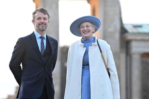 Frederik von Dänemark und Königin Margrethe II. von Dänemark bei einem Besuch in Berlin