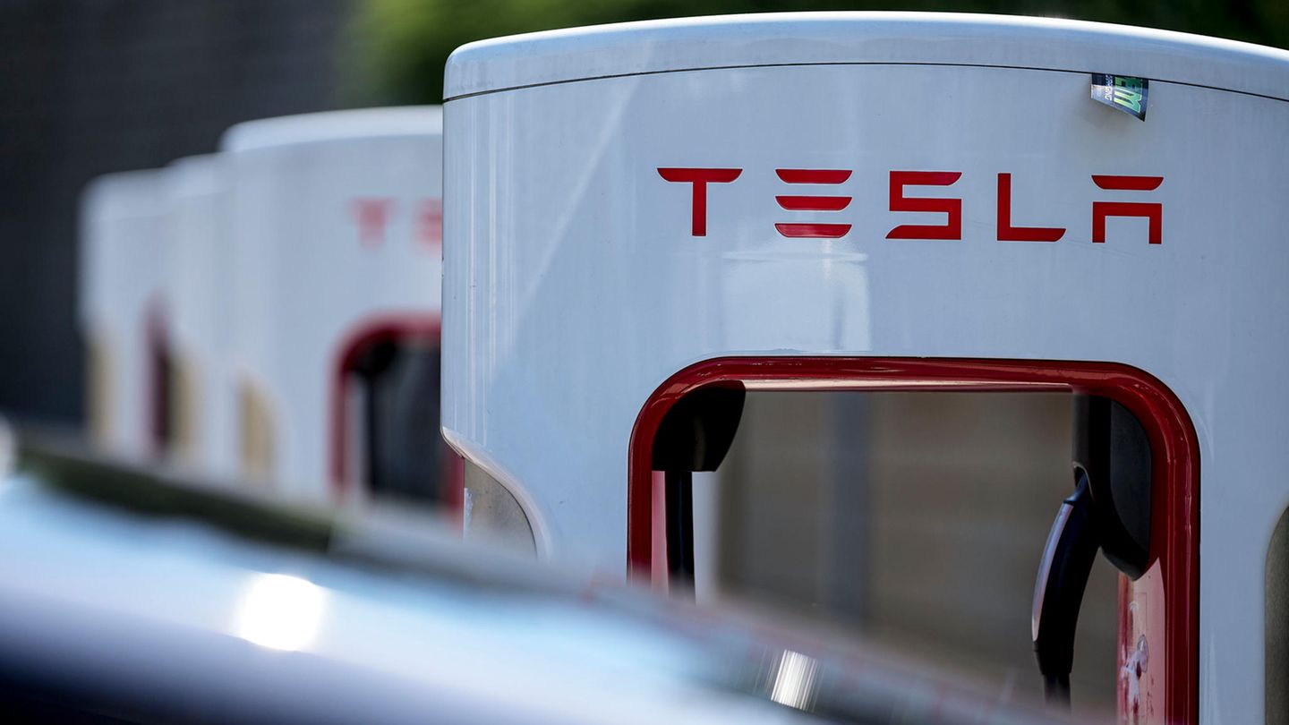 Tesla Ladesäule