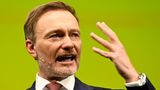 FDP-Chef Christian Lindner gestikuliert beim Parteitag