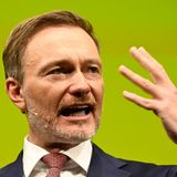 FDP-Chef Christian Lindner gestikuliert beim Parteitag