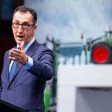 Cem Özdemir, Bundesminister für Ernährung und Landwirtschaft, spricht auf dem Deutschen Bauerntag 2023