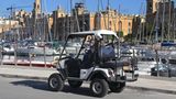 Ein E-Cart in der maltesischen Stadt Vittoriosa