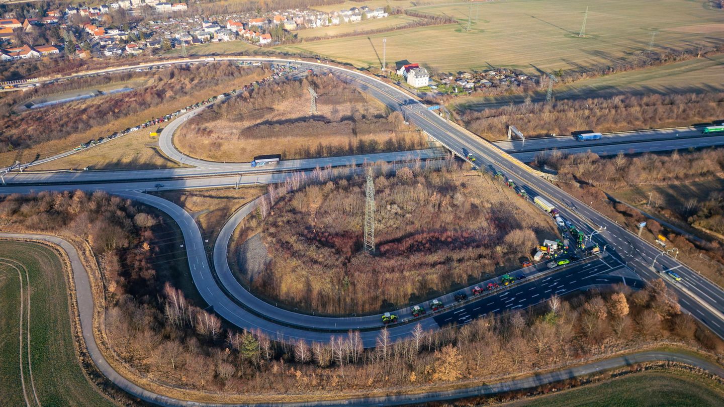 Wird die Auffahrt blockiert, ist auch die Autobahn leer, zeigt dieses Beispiel von der A17 bei Dresden