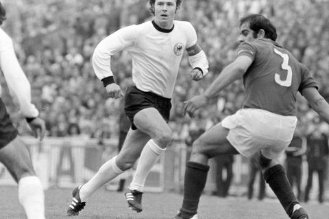 Eleganter Libero: Franz Beckenbauer bei einem Spiel gegen die UDSSR