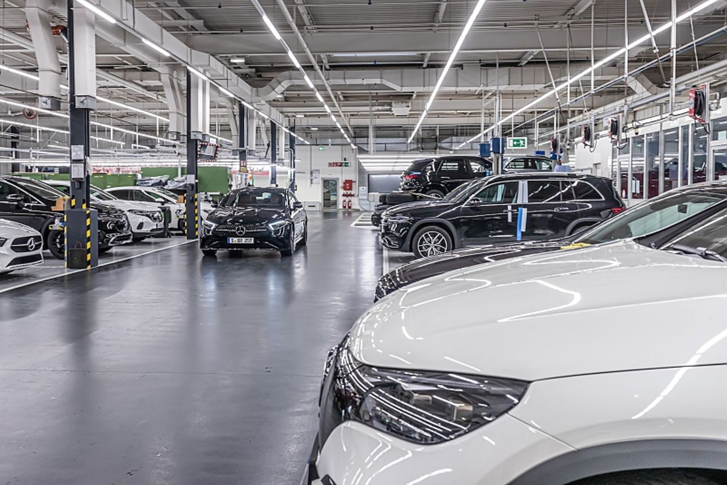 Bandabläufer Mercedes CLS Baureihe C257 / 2023