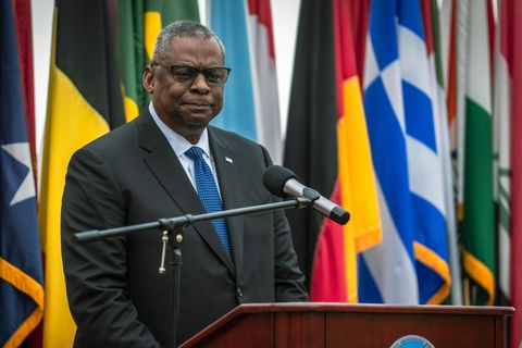 US-Verteidigungsminister Lloyd Austin soll nach Komplikationen bei einem Eingriff im Krankenhaus liegen