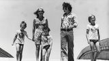 Franz Beckenbauer und seine Familie im Urlaub 1973