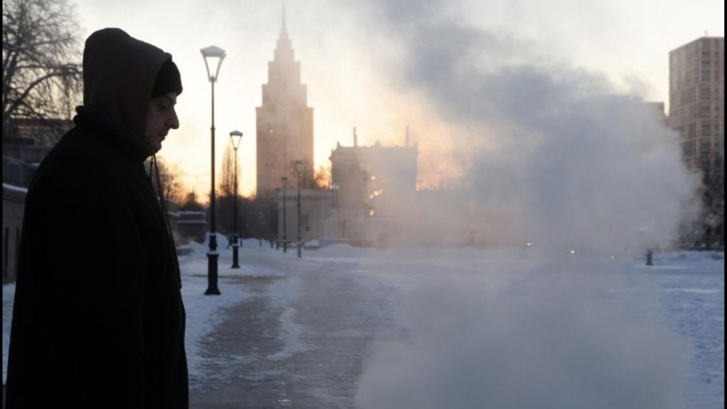 Notstand ausgerufen: Russland: Heizwerkausfall bei minus 27 Grad – Hochhäuser frieren zu Eisblöcken