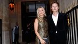 Freunde: Kate Moss und Nikolai von Bismarck, sie im Kleid, er im Anzug, stehen nebeneinander