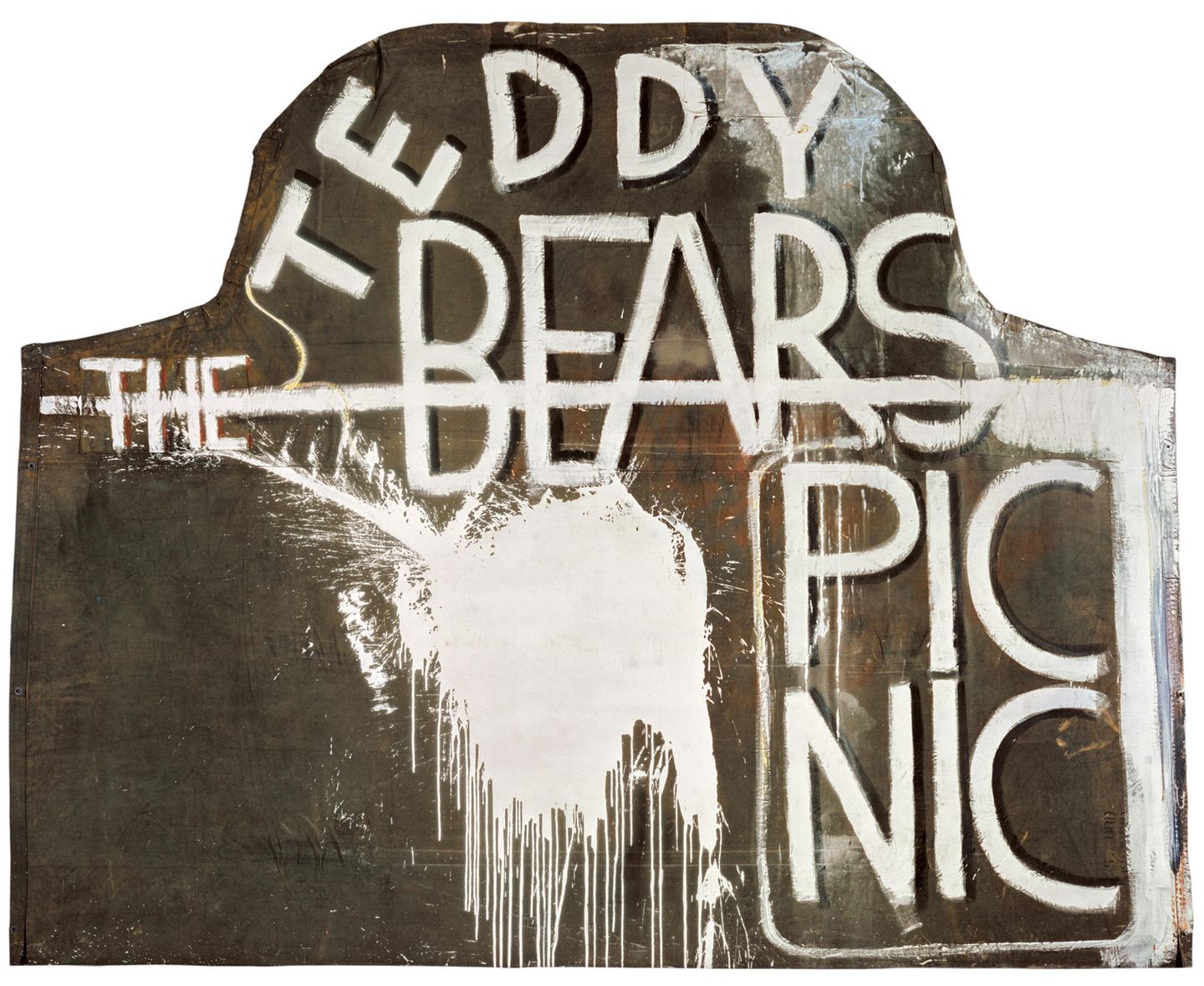 The Teddy Bears Picnic, 1987  Oil and gesso on army tarpaulin  Manche Werke bleiben auch im Buch ohne nähere Erklärung, etwa dieses Motiv, das sich in Schnabels Privatbesitz befindet und nur selten ausgestellt wird. Die Münchner Galeristin und Kuratorin Ira Stehmann schreibt in einer Abhandlung dazu: "Schrift und Sprache sind dominierende, zentrale Elemente in Schnabels
Werken, die den neugierigen Blick fesseln: als Gemälde und als bedeutungsvolles Zeichen. Besonders bei den abstrakten Werken bleibt der Betrachter an Worten oder
Buchstabenfolgen hängen. Normalerweise versucht er oder sie, eine Bedeutung zu finden oder
ein Narrativ. Versucht man dies in Schnabels Gemälden, etwa in Werken
aus der 'Recognitions'-Serie wie 'Teddy Bears Picnic' (1987), wo riesige, weiße
Buchstaben das Bild von oben nach unten, von rechts nach links dominieren.
Der Betrachter bleibt quasi vor einer stillen Wand stehen. Vieles
bleibt rätselhaft, aufgeladen; die Referenzen und Anspielungen lassen sich nicht
zu einer Aussage zusammenfügen. Dennoch beweisen die Worte manchmal, dass es biografische Hinweise sind: 'Olatz' zum Beispiel ist der Name seiner zweiten Frau,
'Zeus' der Name seines Pitbulls."