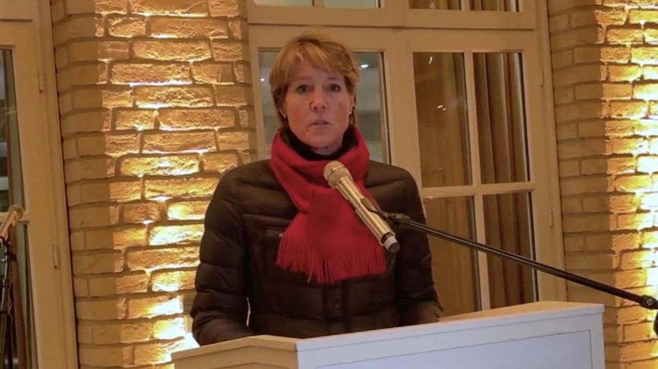 Sorgerechtsstreit: "Habe entschlossen, mich nicht zu verstecken": Christina Blocks erster Auftritt nach Entführungsskandal