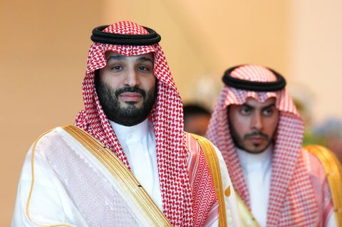 Saudi-Arabiens Kronprinz Mohammed bin Salman (l)