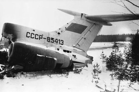 Die zerstörte Tupolew TU-154