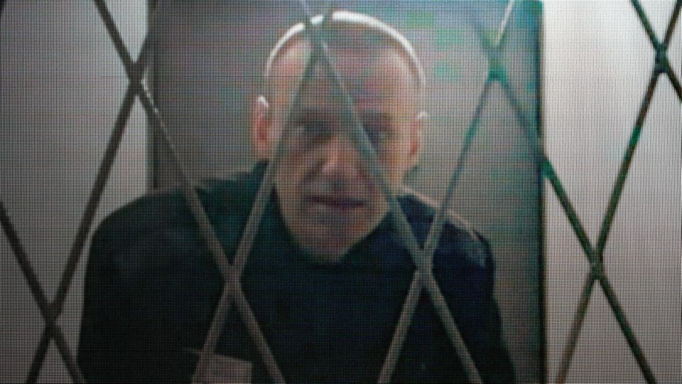 Arktische Strafkolonie: Nawalny in Video zu sehen – Kremlkritiker bringt Richter bei Befragung zum Lachen Arktische Strafkolonie: Nawalny in Video zu sehen – Kremlkritiker bringt Richter bei Befragung zum Lachen
