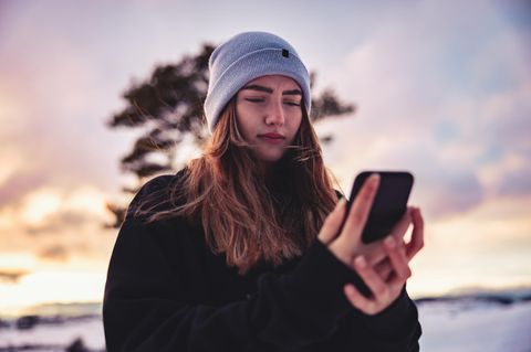 In der Kälte hält der Akku von Smartphone und Co. viel kürzer durch