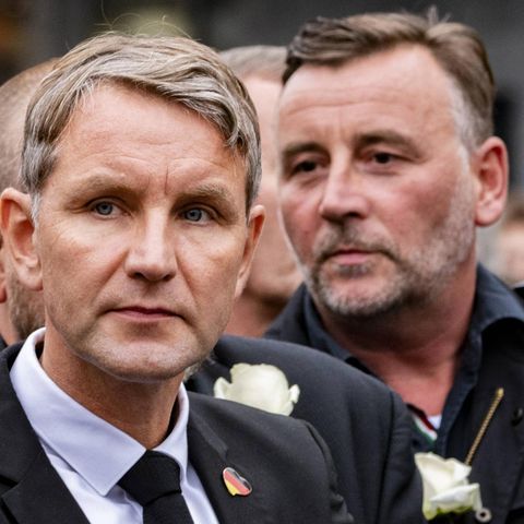 Neue Rechte: Björn Höcke und Lutzbach auf einer Demonstration 2018 in Chemnitz