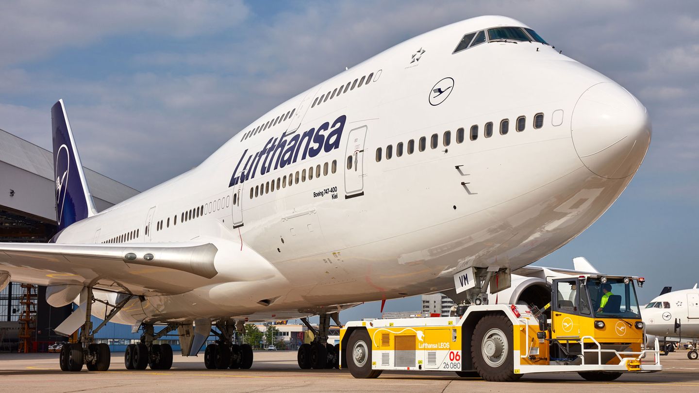 Um einen Platz verbessert hat sich nach Angaben von Jacdec die Lufthansa mit einem Risikoindex von 88,4 Prozent – von möglichen 100 Prozent.
