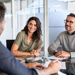 Mehr als 33.000 Beschäftigte haben verraten, ob sie einen Job in ihrer Firma empfehlen würden. 