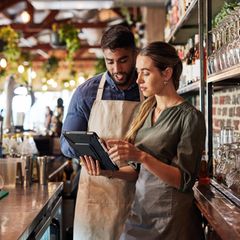 Mehr als 33.000 Beschäftigte haben verraten, ob sie einen Job in ihrer Firma empfehlen würden. 