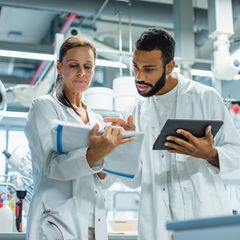 Mehr als 33.000 Beschäftigte haben verraten, ob sie einen Job in ihrer Firma empfehlen würden. 