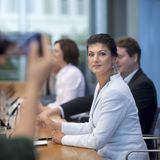 2018: Sarah Wagenknecht in der Bundespressekonferenz bei der Gründung ihrer "Aufstehen"-Bewegung