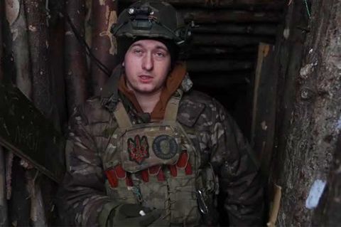 Zweiter Kriegswinter: Ukrainischer Soldat: "Es ist einfacher für uns, wenn draußen Frost herrscht"