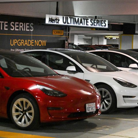 Hertz tesla