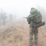 Nach dreiwöchigen Luftangriffen im Kampf gegen die islamistische Hamas dringen israelische Panzer in den von der Terrororganisation kontrollierten Gazastreifen ein. Der Einsatz von Bodentruppen – hier am 30. Oktober 2023 – gilt militärisch als riskant. Immerhin ist der Gazastreifen dich besiedelt und durch die Palästinenser weiträumig untertunnelt.