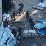 Im Kampf gegen die terroristische Hamas dringen israelische Soldaten im Gazastreifen in das Schifa-Krankenhaus ein. Israel vermutet unter dem größten Klinik-Komplex des abgeriegelten Küstenstreifens eine Kommandozentrale der Hamas.